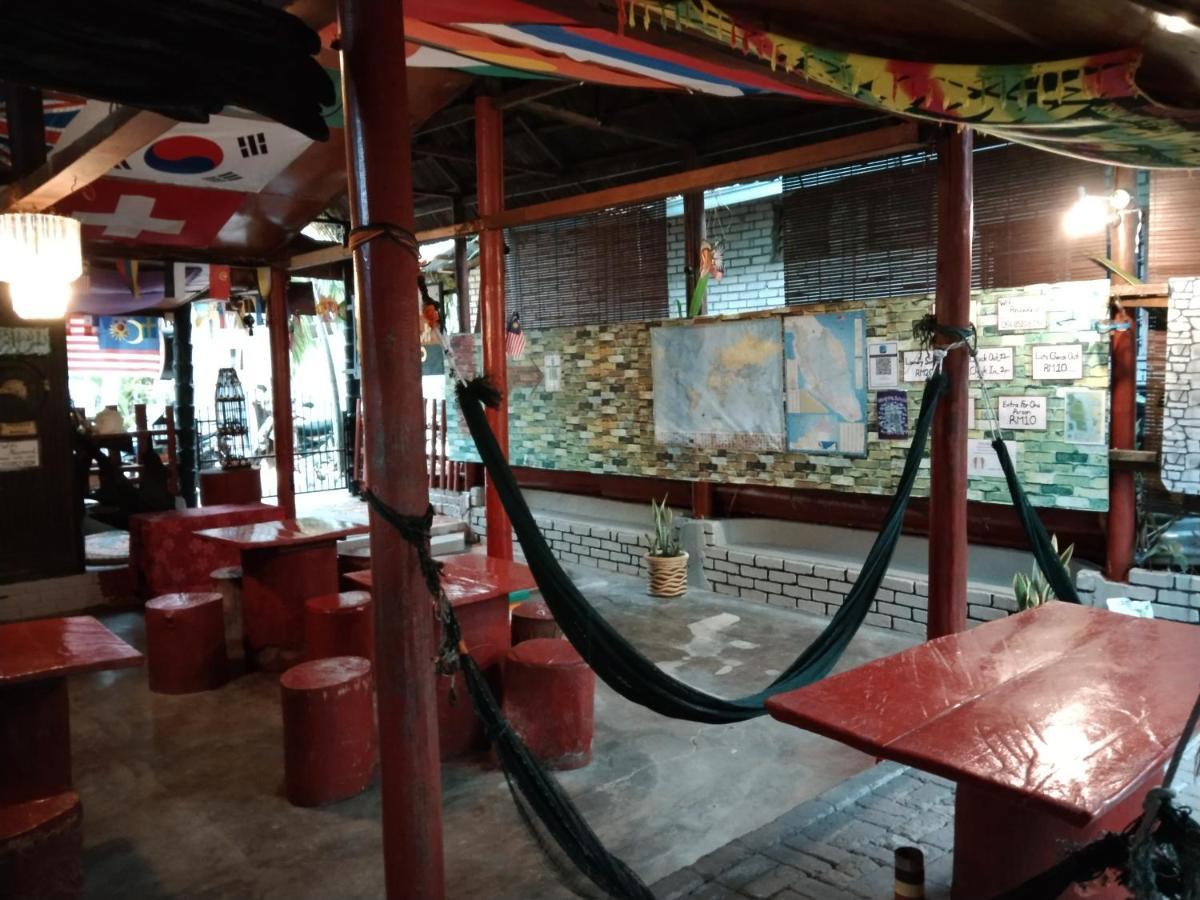 Готель Nazri Nipah Camp Pangkor Кампунг-Телюк-Ніпа Екстер'єр фото