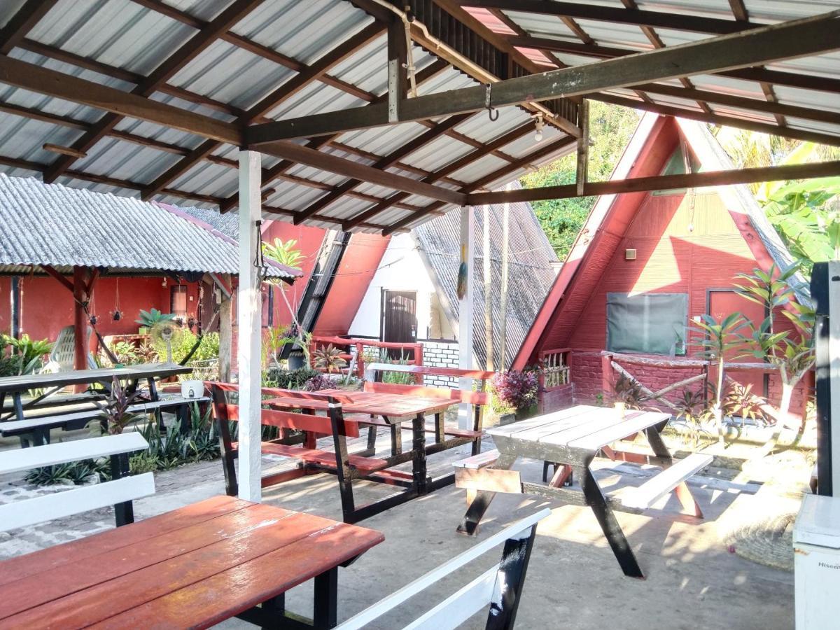 Готель Nazri Nipah Camp Pangkor Кампунг-Телюк-Ніпа Екстер'єр фото