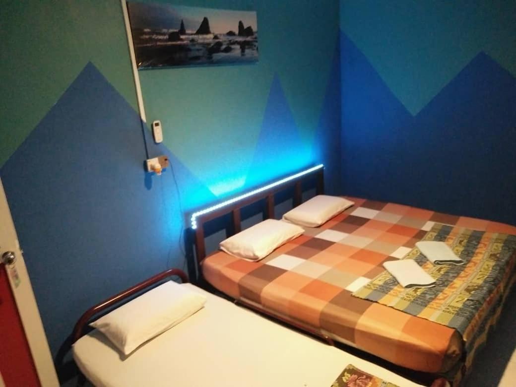 Готель Nazri Nipah Camp Pangkor Кампунг-Телюк-Ніпа Номер фото